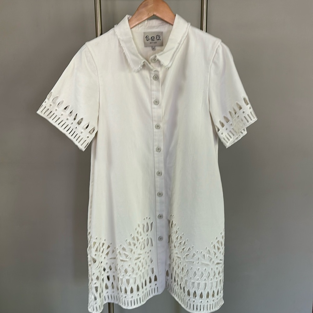 Sea New York canvas eyelet collared short sleeve dress with button front closure